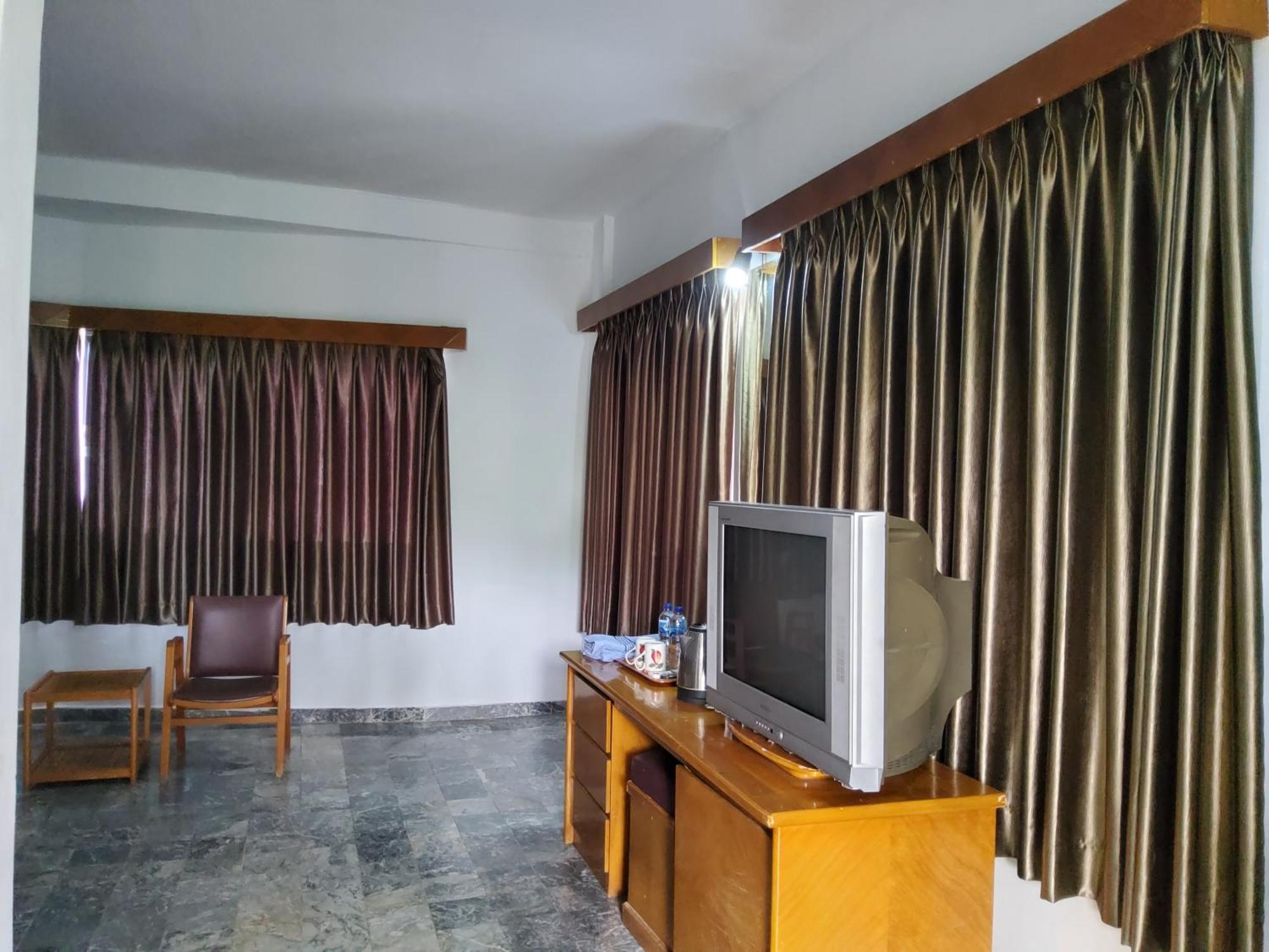 Hotel Kumala Samudra Cikakak Exterior foto